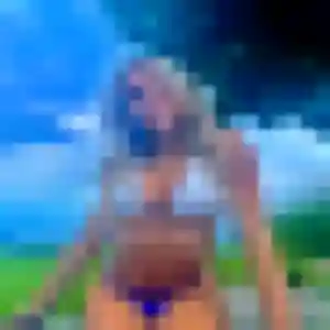 Photo exclusive de Touria, 25 ans à Achicourt - plan discret