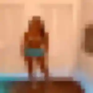 Photo de Ariane à Albert (42 ans) - rencontre cougar gratuit