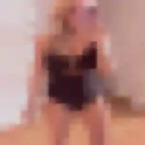 Photo de Lea à Anglet (40 ans) - rencontre cougar anonyme