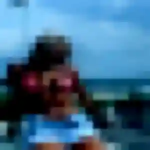 Elena, 29 ans, en ligne à Aussonne pour un rencontre cougar