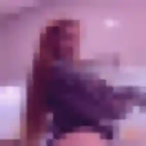 rencontre cougar à Baud : photo de Clemence, 27 ans - accès libre