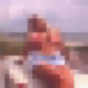 Albane, 19 ans, en ligne à Biarritz pour une rencontre coquine
