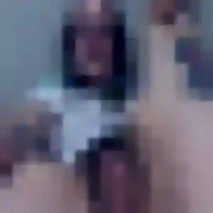 Helena, 33 ans, en ligne à Blanquefort pour une rencontre coquine