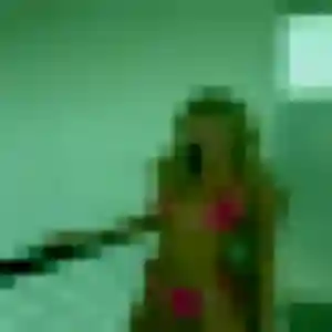 Svetlana, femme de 25 ans propose rencontre cougar à Bouillante