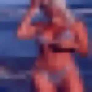 Clemence, 32 ans, cherche un rencontre cougar à Cambo-les-Bains