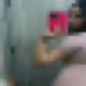 Lamia, 32 ans, veut un rencontre cougar à Cergy