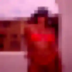 Melanie, femme de 25 ans cherche rencontre cougar à Chambray-lès-Tours