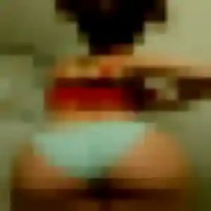 Emeraude, 29 ans, dispo pour rencontre cougar à Changé