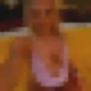 Photo de Geraldine à Châtel-Guyon (33 ans) - rencontre cougar sans inscription