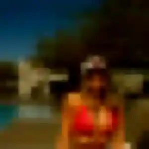 Karima, 26 ans, en ligne à Chauray pour un rencontre cougar