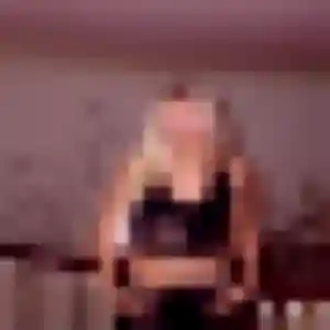Rencontre Yvette, 21 ans à Chauray gratuitement