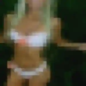 Elodie (22 ans) à Condat-sur-Vienne propose un rencontre cougar maintenant