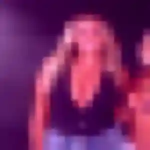 Photo de Huguette à Cormelles-le-Royal (34 ans) - rencontre cougar anonyme