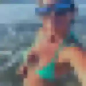 Charmante Natasha, 25 ans à Fleury-sur-Orne - la contacter