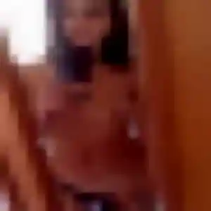 Kelly (40 ans) à Issy-les-Moulineaux cherche un rencontre cougar maintenant