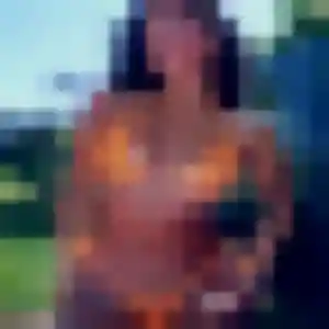 Natacha, 21 ans, connectée à Koungou pour une rencontre coquine
