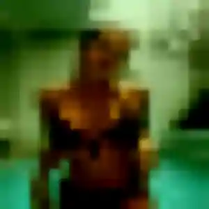 Alix, 32 ans, connectée à La Garde pour une rencontre coquine