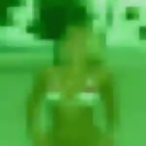 Alessandra, 24 ans, en ligne à La Madeleine pour un rencontre cougar