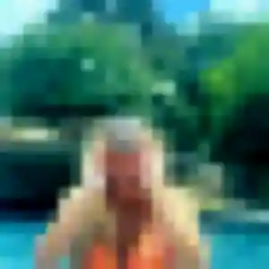 Nathalie, 19 ans, en ligne à La Roche-sur-Foron pour un rencontre cougar