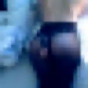 Romina de Laneuveville-devant-Nancy, 22 ans - rencontre cougar sans lendemain