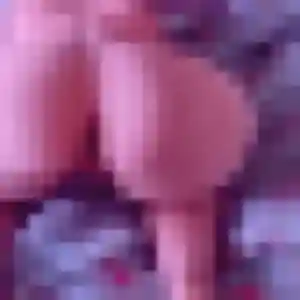 Alexandra, 37 ans, en ligne à Le Port pour un rencontre cougar