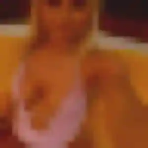 Ornella, femme de 29 ans cherche rencontre cougar à Ligné