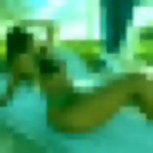 Photo sexy de Emmanuelle, 30 ans à Limeil-Brévannes - plan discret