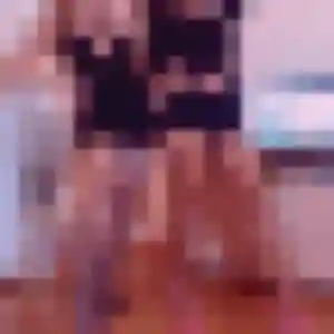 Découvre Zina, 19 ans à Lons en privé