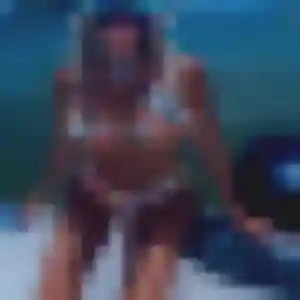 Elsa (36 ans) à Mana attend un rencontre cougar ce soir