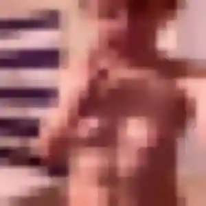 Photo exclusive de Hermine, 22 ans à Mazan - plan discret