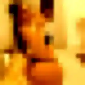 Sarah, 24 ans, connectée à Mehun-sur-Yèvre pour une rencontre coquine