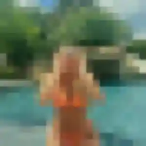 Photo de Stephanie à Milhaud (31 ans) - rencontre cougar discret