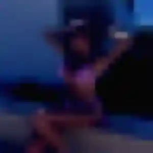 Rencontre Mila, 21 ans à Montceau-les-Mines en privé