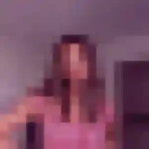 Colombine, 31 ans, connectée à Mtsamboro pour un rencontre cougar