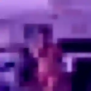 Elena (19 ans) à Noyelles-Godault cherche un rencontre cougar ce soir