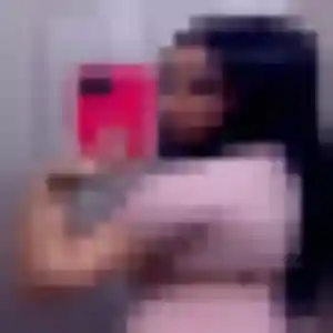 Découvre Renee, 25 ans à Ouangani en privé