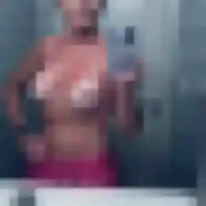 Sylvie, fille de 21 ans propose rencontre cougar à Pamandzi