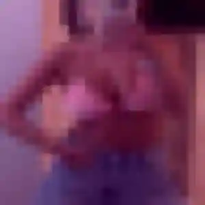 Adele, 31 ans, disponible à Paray-Vieille-Poste pour une rencontre coquine