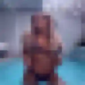 Nelly, femme de 39 ans cherche rencontre cougar à Perros-Guirec