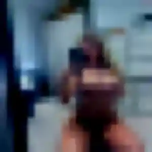Mia, femme de 26 ans cherche rencontre cougar à Pontoise