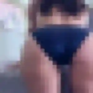 Belle Rosemarie, 19 ans à Puteaux - voir sa photo