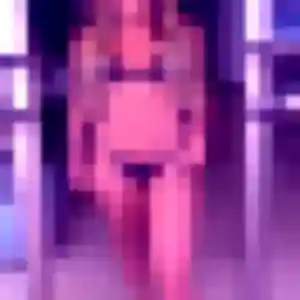 Photo privée de Aurore, 33 ans à Saint-Cyr-sur-Mer - plan discret