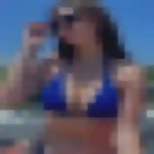 Profil de Flore à Saint-Denis-en-Val (31 ans) - rencontre cougar anonyme