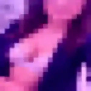 Dina (21 ans) à Saint-Doulchard attend un rencontre cougar ce soir