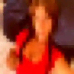 Photo sexy de Dina, 37 ans à Saint-Jacques-de-la-Lande - plan discret