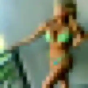 Mia, 32 ans, en ligne à Saint-Jean-le-Blanc pour un rencontre cougar