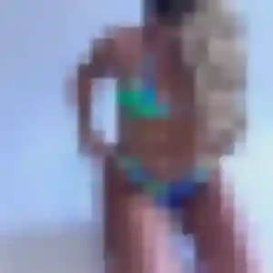 Louisa, 23 ans, veut un rencontre cougar à Saint-Mandrier-sur-Mer