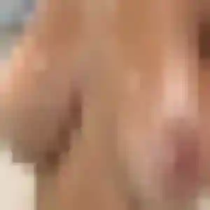 Isabella (25 ans) à Saint-Mitre-les-Remparts cherche un rencontre cougar maintenant