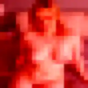 Contacte Nadia, 28 ans à Sainte-Marie en privé