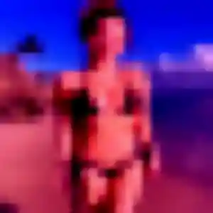 Découvre Erika, 19 ans à Salles en privé